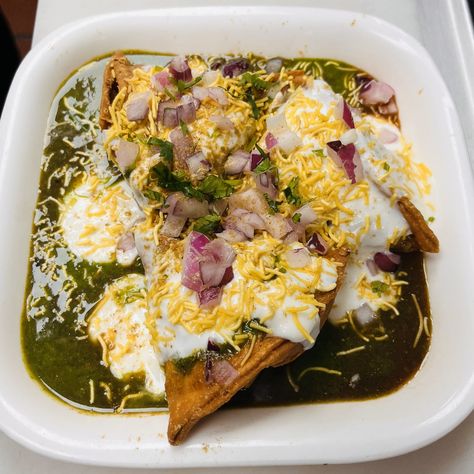 "Celebrating chaat o'clock with the ultimate fusion of flavors - Dahi Samosa Chaat. Get ready for a taste explosion! 🔥🥙😋 #ChaatDelights  #neehees #neeheesmoment #bestindianrestaurant #weekendeats #weekendmood #lunchtime #servinghappiness #goodfoodgoodtimes #authenticity #indianstreetfood #streetfoodindia #instamood #indianfood #veganfood #veganrestaurant #dinein #foodie #foodlove #november #canton #troy #dublin #hanoverpark #michigan #instafood #instagood #instadaily Samosa Chaat, Chaat Recipe, Indian Street Food, Vegan Restaurants, Samosa, Lunch Time, O Clock, Vegan Vegetarian, Street Food