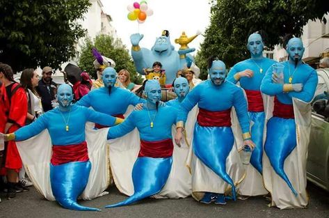 Terrifying Halloween Costumes, Vegetable Costumes, Creative Halloween Costumes Diy, Laughter Day, Terrifying Halloween, Aladdin Costume, Halloween Spells, Fish Costume, Crazy Dresses