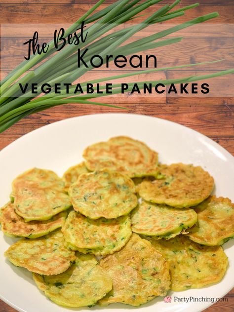 Korean Green Onion, Pajeon Recipe, Green Onion Pancake Recipe, Korean Vegetable Pancakes, Asian Pancakes, Korean Zucchini, Korean Pancake Recipe, Korean Pancake Mix, Healthy Korean Recipes