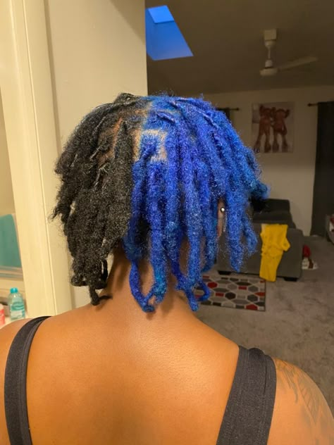 Locs Split Dye, Half And Half Hair Color Dreads, Split Dyed Dreads, Split Dye Dreads, Split Dyed Locs, Midnight Blue Locs, Half Blue Half Black Hair, Dreadlocks Dyed, Half Dyed Locs