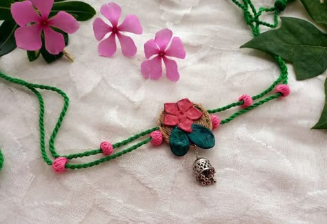 Mouldit Clay Jewellery, Mouldit Art, Clay Choker, Mouldit Clay, Jewelry Logo Ideas, Junk Jewellery, Fresh Flower Jewelry, Flower Jewelry Designs, Diy Jewelry Set