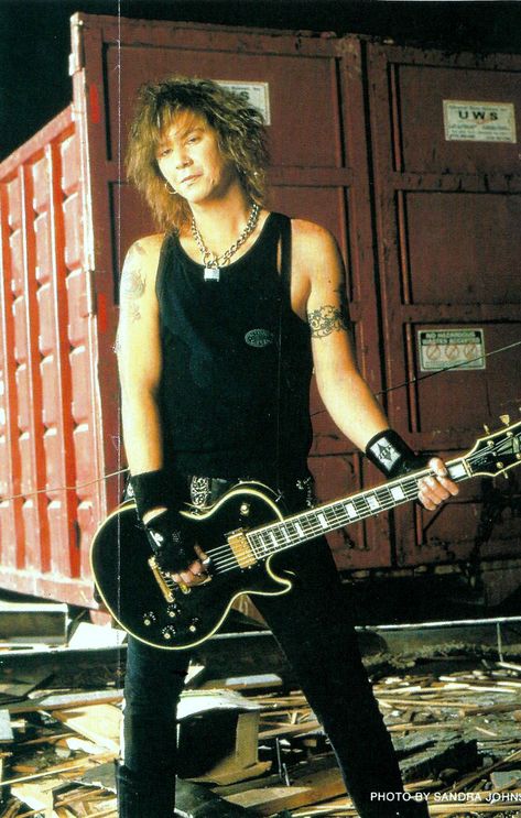 Duff Mckagan 2000s, Duffy Mckagan, Duff Mckagan, Cosplay Ideas, The Duff, Pretty Men, Penthouse, Magazine Cover, Roses