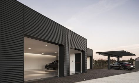 Modern Garage Ideas, Warehouse Aesthetic, Cars Garage, Garage Pictures, Aircraft Hangar, Underground Garage, Modern Garage, Garage Interior, Architecture Model Making