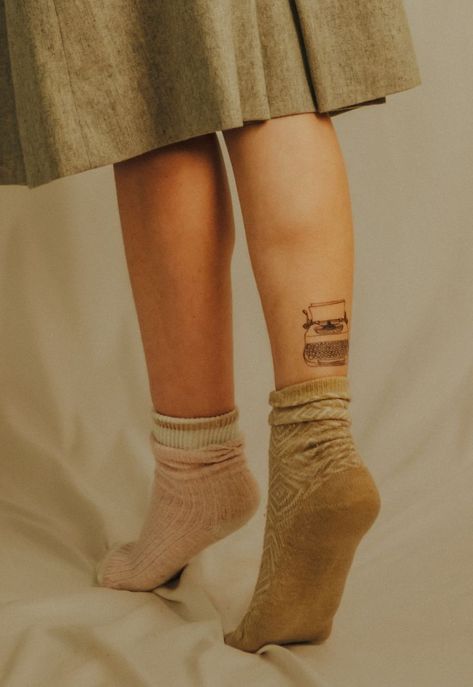 Date Of Birth Tattoos Ideas Fonts, Name Tattoos On Neck, Poetry Tattoo, Typewriter Tattoo, Writer Tattoo, Tattoo Font Styles, Fonts For Tattoos, Number Tattoo Fonts, Back Of Leg Tattoos