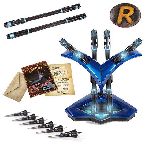 Batman Arkham City Nightwing Arsenal Full-Scale Light-Up Prop Replica Batman Arkham City, Dc Cosplay, Arkham City, Arte Dc Comics, Beautiful Home Designs, Batman Arkham, Replica Prop, The Batman, Movie Props