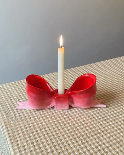 Bow Candle, Fun Ceramics Ideas, All Kinds, Bow Pottery, Cottage Core Pottery, Bow Ceramic, Little Clay Ideas, Ceramics Ideas Pottery Inspiration, Useful Ceramics Ideas