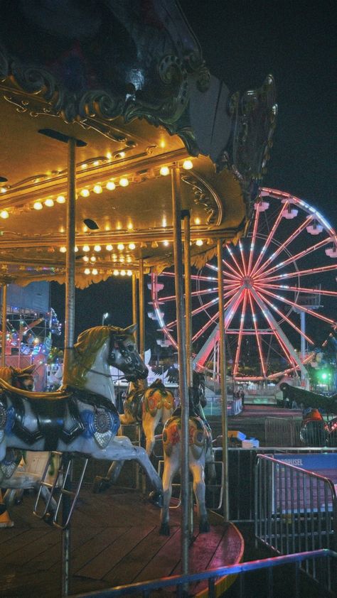 #aesthetic #wallpaper #carousel Carousel Melanie Martinez, Carousel Wallpaper, Carousel Aesthetic, Carnival Wallpaper, Wallpaper Carousel, Abandoned Carnival, Melanie Martinez Carousel, Circus Photography, Mary Go Round