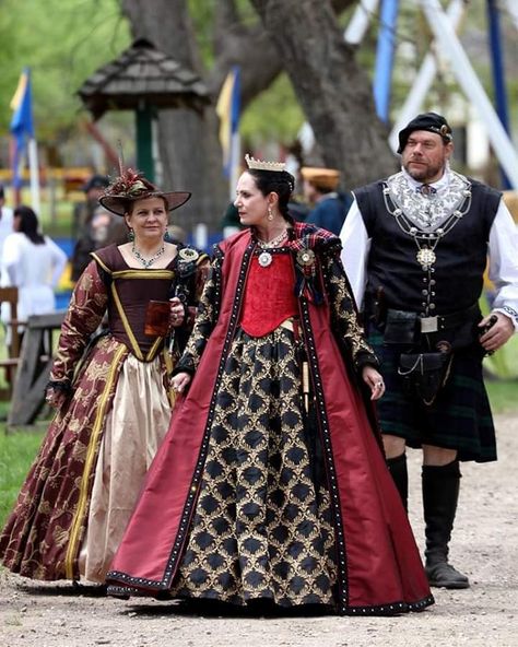 Scarborough Renaissance fair Historical Cosplay Costume For Medieval Festivals, Historical Costume For Medieval Festivals Cosplay, King Richards Faire, Scarborough Fair Costumes, Baroque Medieval Festival Costume Dress, Womens Medieval Dress, 16th Century Clothing, Tudor Fashion, Tudor Costumes