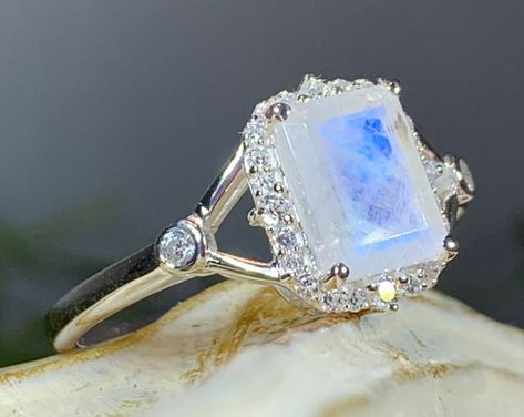 Opal Promise Ring, Traditional Ring, Ethiopian Opal Ring, Irish Jewelry, Moonstone Engagement Ring, Halo Style, Rainbow Moonstone Ring, Moonstone Jewelry, Celtic Jewelry