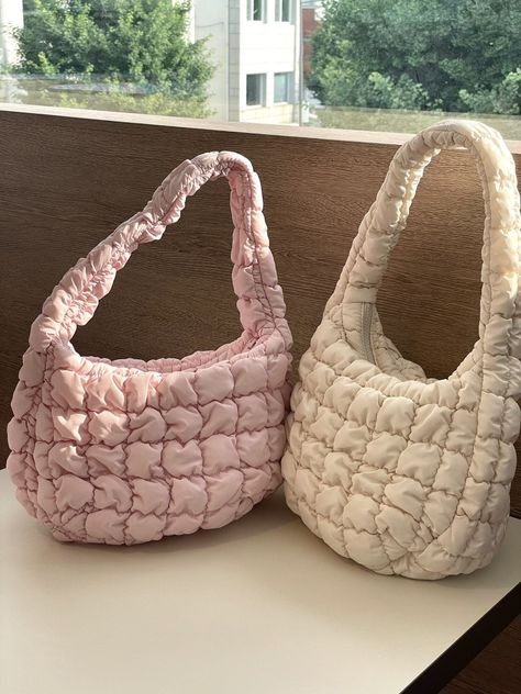 Cos Bags, Purse Aesthetic, My Style Bags, Aesthetic Bags, Cloud Bag, Quilted Shoulder Bag, Diy Vetement, Quilted Tote Bags, Quilted Totes