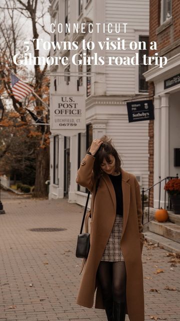 Girls Road Trip, Cozy Travel, Girls Roadtrip, Usa Roadtrip, New England Travel, New England Fall, Stars Hollow, Cozy Aesthetic, Autumn Scenery