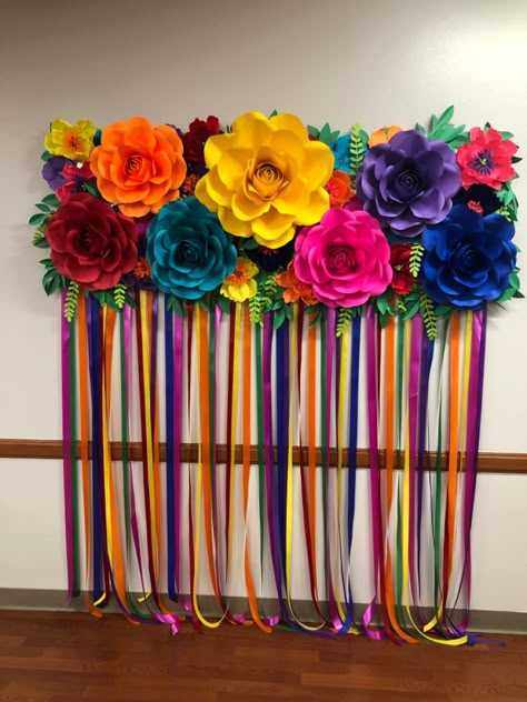 Mexican Theme Party Decorations, Dia De Los Muertos Decorations Ideas, Mexican Party Decorations, Mexican Birthday, Fiesta Theme Party, Mexican Party Theme, Fiesta Theme, Mexican Party, Paper Flower Tutorial