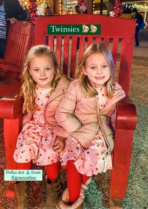 Ava Busby, Olivia Busby, It's A Buzz World, Busby Family, Girls Fall Outfits, Girl Falling, Free Christmas, Sweet Girls, Pretty Face