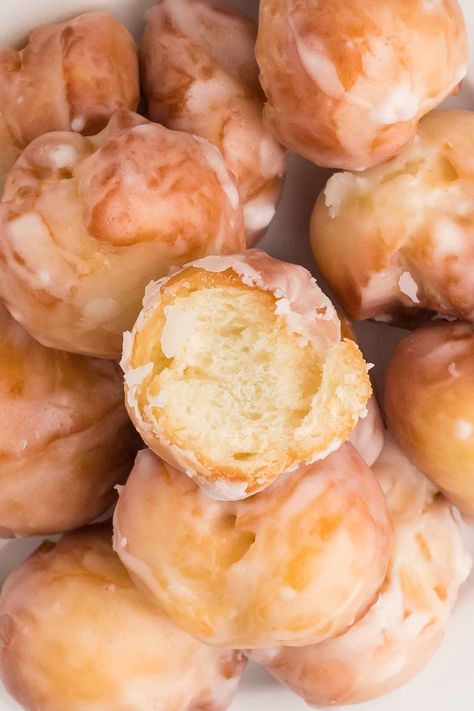 Dunkin Donut Copycat Recipe, Crumb Donut Recipes, Sour Cream Donut Holes Recipe, Donut Hole Glaze Recipe, Munchkin Donut Recipe, How To Make Fluffy Donuts At Home, Munchkin Recipe Donut Holes, Homemade Munchkins Donut Holes, Donut Whole Recipe