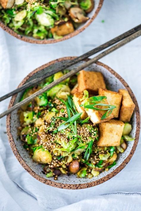 Detoxing Sesame Brussel Sprouts and Tofu Bowl- with mushrooms, scallions and toasted sesame seeds. Vegan and Gluten-free. | www.feastingathome.com Tofu Bowl, Shredded Brussel Sprouts, Quick Healthy Dinner, Healthy Weeknight Dinners, Fried Tofu, Toasted Sesame Seeds, Quick Healthy, Vegan Dinner Recipes, Brussels Sprouts