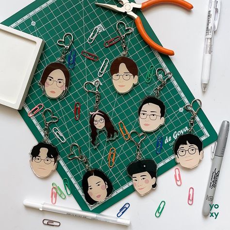 YOXY PINS is back again with new Hospital Playlist fanmade goods 😍😍 Introducing a new friend for your bags: Hospital Playlist Casts Acrylic Keychain! Hospital Playlist, New Hospital, Cast Acrylic, Acrylic Keychain, One Sided, New Friends, You Bag, Clear Acrylic, Hobbies