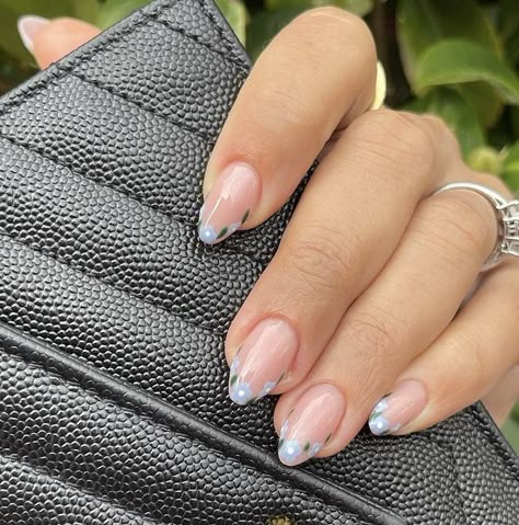 Aesthetic Spring Nails, Jade Nails, Simple Spring Nails, Summer Nail Ideas, Summer Gel Nails, Spring Nail Designs, Minimal Nails, Casual Nails, Aesthetic Spring