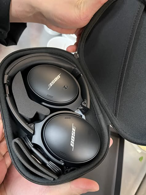 Nose Cancelling Headphones, Headphones Bose, Bose Headphones Black, Bose Headphones Aesthetic Black, Bose Qc45 Aesthetic, Bluetooth Headphones Aesthetic, Bose 700 Headphones Aesthetic, Bose Headphones Aesthetic, Aesthetic Headphones