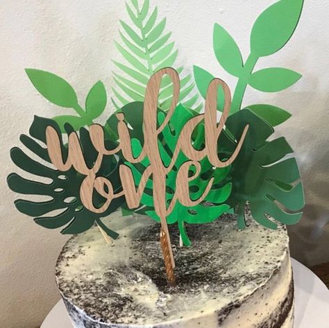 Tropical cake topper greenery cake topper palm leaf cake | Etsy Palm Leaf Cake, Greenery Cake, Tropical Cake Topper, Leaves Cake, Safari Baby Shower Decorations, Leaf Cake, Tropical Wedding Cake, Jungle Theme Birthday Party, Tropical Theme Party