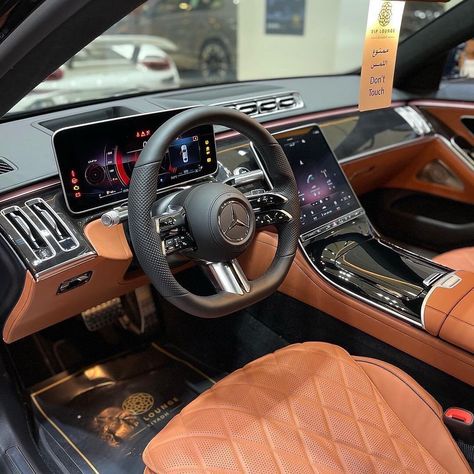 Mercedes Benz Brown Interior, Mercedes Benz S Class Interior, Mercedes S Class Interior, Aesthetic Cars Wallpaper, Aerox 155 Yamaha, Mercedes Benz Interior, Car 2023, Mercedes Interior, Car Gif