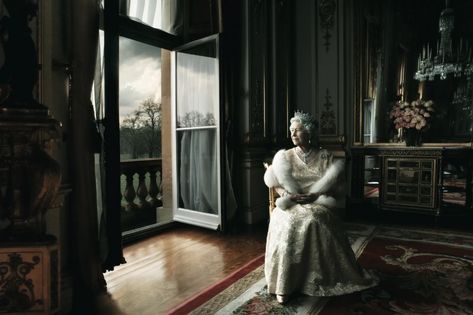 Anne Leibovitz, Diamanda Galas, Buckingham Palace Gardens, Annie Leibovitz Photography, Alice Waters, Viscount Severn, Barbara Walters, Susan Sontag, Gold Evening Dresses