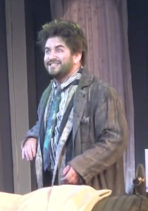 Alex Brightman Beetlejuice, Beetlejuice Musical, Alex Brightman, Beetlejuice, Musical, Bed