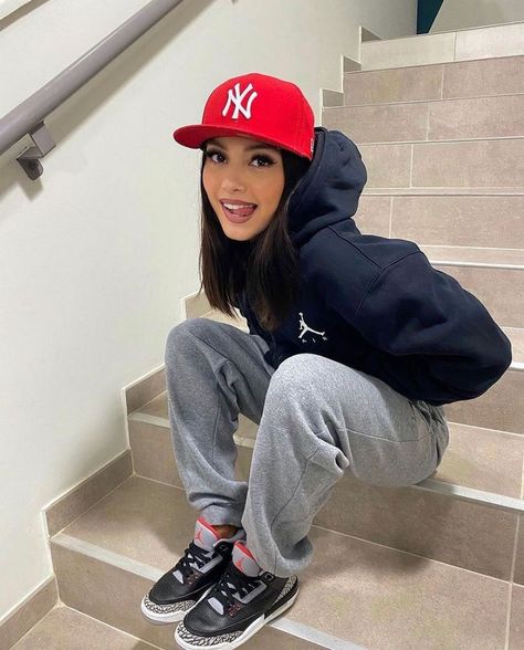 Drip | Fashion | Lifestyle on Instagram: “Jordan’s 🏀 - follow @driplikeours for more !” 59fifty Outfit, Roadman Style, Jordan 3 Outfit, Jogging Adidas, Looks Hip Hop, Jordan Outfits, Tomboy Style Outfits, Streetwear Fashion Women, Swaggy Outfits