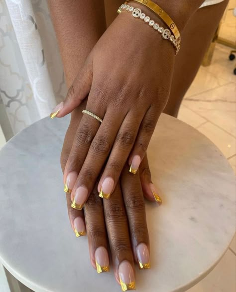 Gold Tipped French Nails, Gold French Tip Square, Nails For Gold Dress Prom, Gold Tips Nails Acrylic, Gold Tip French Manicure, Gold Nail Inspo Square, Gold Accented Nail Inspiration, Nails With Gold Dress, Gold French Tip Nails Square