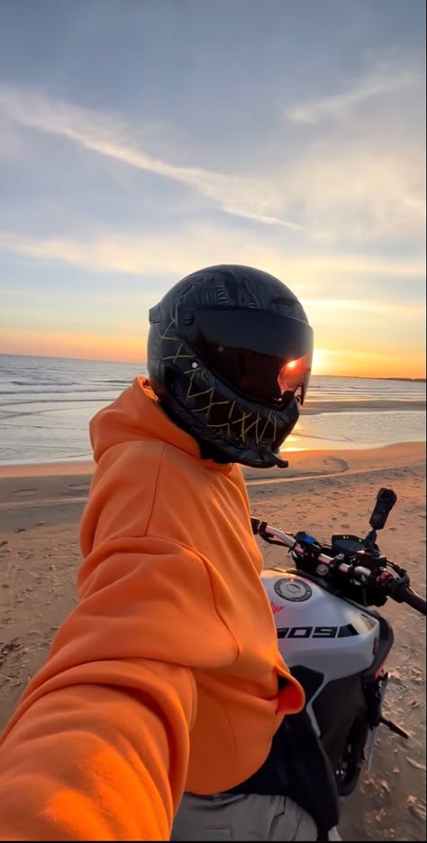 Orange Motorcycle Aesthetic, Motorbike Photography, Steam Icon, Mens Photography, Biker Boy, Bike Aesthetic, Night Biking, Motorcycle Aesthetic, Motorcycle Men