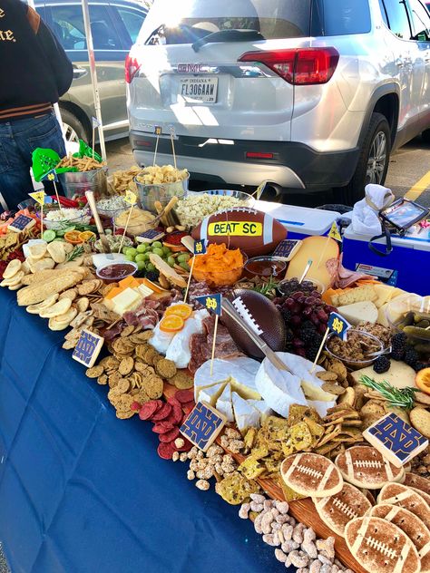 cheese board, tailgate food, Cheese and crackers, Cheese and charcuterie, Tailgate party, tailgate, parking lot dinner, football tailgate Alabama Tailgate Food, College Football Tailgate Ideas, Sorority Tailgate Decorations, Tailgate Setup Ideas, Fancy Tailgate, Tailgate Theme Party, Parking Lot Tailgate, Tailgate Aesthetic, Polo Tailgate