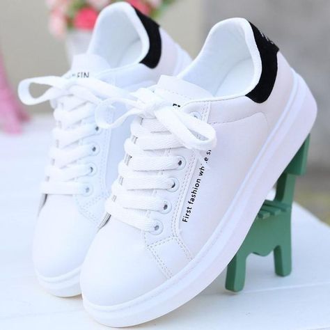 Winter Snickers Outfit, Saree Footwear, Girls Shoes Teenage, Ons Shoes, Ootd Pinterest, Casual Shoes Women Sneakers, Sneakers For Girls, Trendy Shoes Sneakers, Pretty Shoes Sneakers