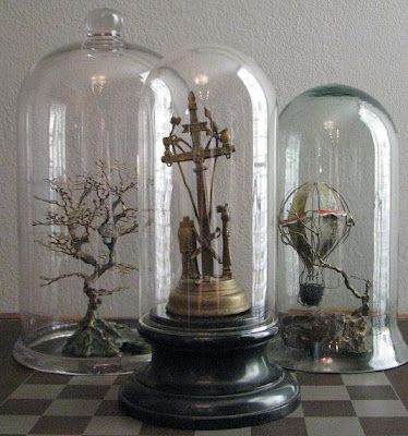 http://domythicbliss.blogspot.com/2012/02/bell-jars-and-belle-displays.html Décor Steampunk, Cloche Decor, Cloche Domes, Glass Dome Display, Steampunk House, Steampunk Decor, Cabinet Of Curiosities, Glass Cloche, The Bell Jar