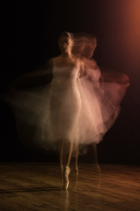 Long exposure dance photo Indulgent Aesthetic, Theatrical Photography, Movement Photoshoot Ideas, Long Exposure Photography Ideas, Movement Photography Ideas, Long Exposure Photography People, Long Exposure Dance Photography, Long Exposure Model Photography, Emotional Dance Photography