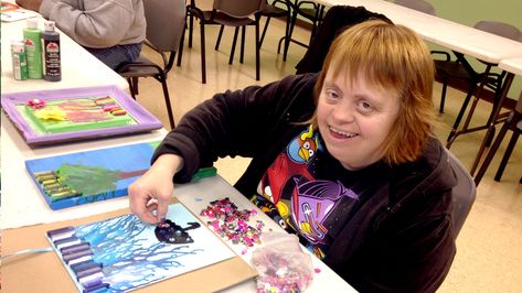 Our Favorite Spring Art Projects for Special Needs Adults Art For Adults With Disabilities, Special Needs Art, Diy Study Table, Craft Ideas For Adults, Spring Art Projects, Craft Projects For Adults, Arts And Crafts For Adults, Diy Bird Bath, Art Projects For Adults