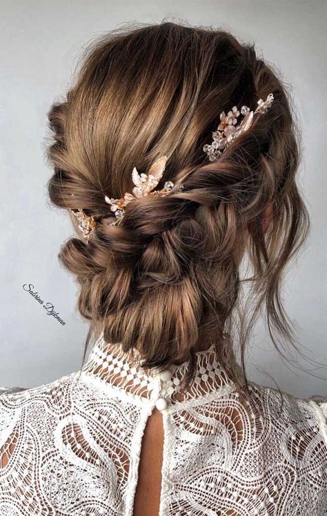 75 romantic bridal hairstyles, hairstyles for weddings long hair, wedding updos with braids, wedding updos, bridal updos , messy updo hairstyles ,hairstyle #hairstyle #weddinghair #updo #upstyle elegant bridal hairstyle , wedding hairstyle, bridal hairstyles , wedding hairstyle for medium hair length Hairstyles Romantic, Updos Bridal, Weddinghair Updo, Braids Wedding, Glamorous Wedding Hair, Mehndi Hairstyles, Bridal Updos, Hairstyle Bridal, Messy Hair Updo