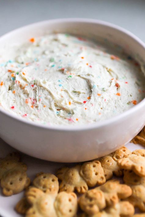 Diy Dunkaroo Dip, Teddy Gram Dip, Cake Batter Dip Funfetti, Homemade Dunkaroo Dip, Teddy Graham Dip, Fun Fetti Dip, Teddy Graham Snack Ideas, Confetti Dip Recipe, Best Dessert Dips