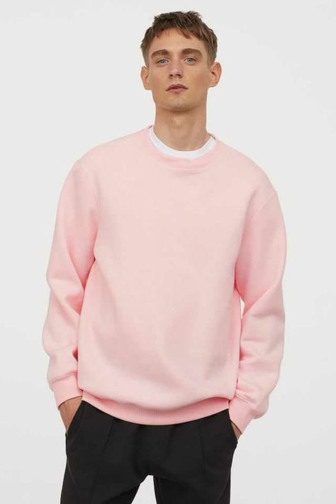 h&m Pink Sweatshirt Outfit, Longsleeves Outfit, Sweatshirt Outfit Men, Outfit Pink, Pink Men, Sweatshirt Outfit, Round Neck Sweatshirts, Workout Sweatshirt, Pink Sweatshirt