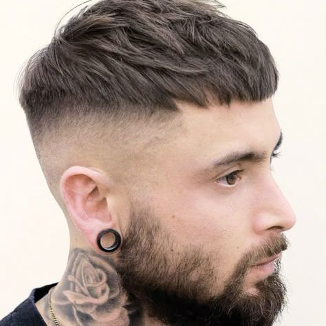 Mens Cropped Hair, Runway Hair Trends, Crew Cut Hair, Caesar Haircut, Short Fade Haircut, Mens Hairstyles With Beard, Crop Haircut, Gents Hair Style, Runway Hair