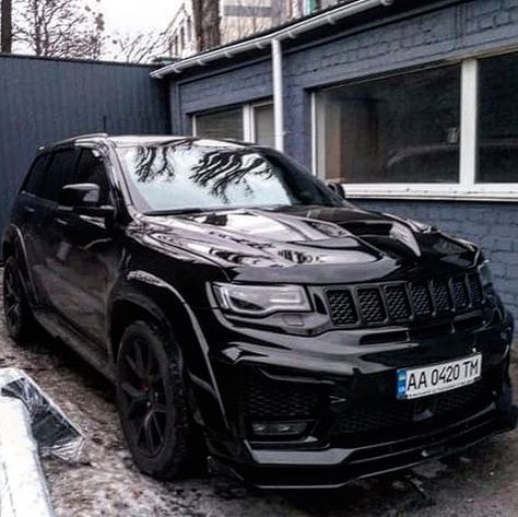 Image may contain: car and outdoor Jeep Trackhawk, Jeep Srt, Srt Jeep, Dodge Hellcat, Dream Cars Jeep, Kid Friendly Travel Destinations, Kid Friendly Trips, World Images, Jeep Renegade