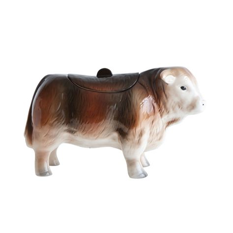 Every visitor to your kitchen will comment on this black and brown cow. Imagine how great it will look on your counter full of cookies or other goodies for loved ones. It can also store tea bags or packets of creamer for easy access. This cow is the perfect addition in any farm house. Cow Shaped Cookies, 2023 Decor, Ceramic Cow, Cow Cookies, Ceramic Cookie Jar, Into The West, Jar Design, Tea Storage, Hereford