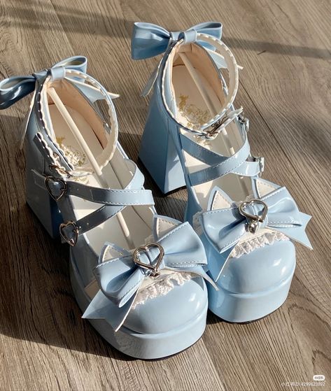 Princess Heels, Painted Canvas Shoes, Dr Shoes, Preppy Shoes, Cute Shoes Heels, Kawaii Shoes, Shoes Outfit Fashion, Shoe Design, Fancy Shoes