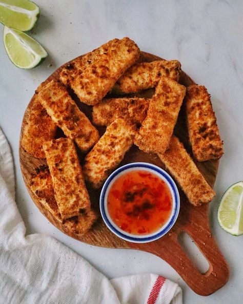 Fried Coconut Crusted Tofu Strips Coconut Crusted Tofu, Coconut Tofu, Crusted Tofu, Vegan Fries, High Protein Vegan, Extra Firm Tofu, Delicious Donuts, Fried Tofu, Air Fryer Recipes Easy