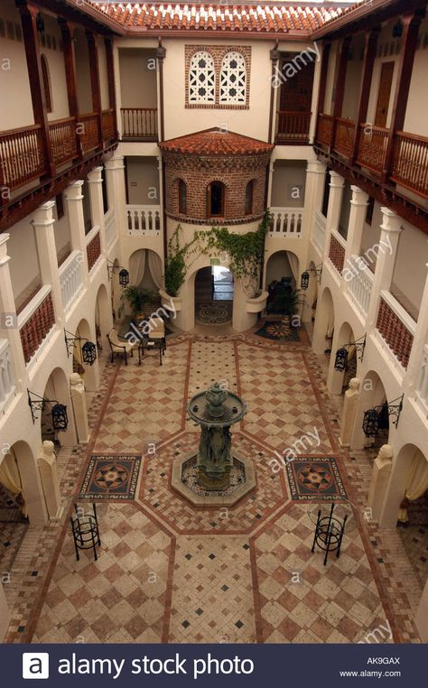 Courtyard area of casa Casuarina on South Beach Former Home of G Versace Stock Photo Versace Miami, Casa Casuarina, Celebrity Interiors, Versace Mansion, Versace Design, Hacienda Homes, Central Courtyard, Mexico House, Indian Home Design