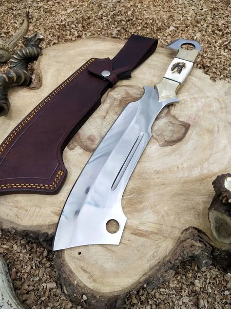 Custom Handmade Full Tang Blade 16.5" Machete, High Quality Steel, hunting knife | eBay Escudo Viking, Apocalypse Survival Gear, Knife Patterns, Pretty Knives, Collectible Knives, D2 Steel, Tactical Survival, Cool Swords, Cool Knives