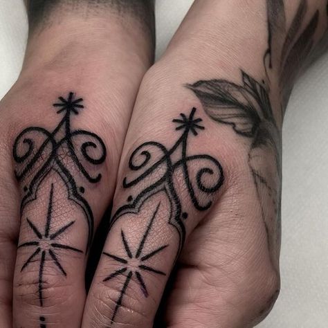 Witchy Hands Tattoo, Hand Tattoo Pattern, Black Work Finger Tattoo, Blackwork Finger Tattoo, Medieval Hand Tattoo, Finger Ornament Tattoo, Purity Tattoo, Gothic Finger Tattoos, Ornamental Finger Tattoo