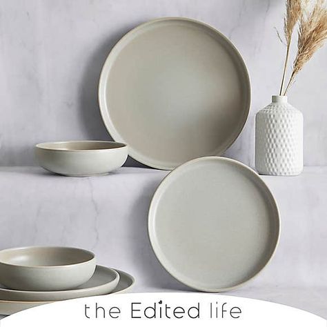 Modern Plates Set Dinnerware, Dining Plates Set, Kitchen Plates Set, Cream Plates, Living Simple Life, Modern Plates, Kitchen Necessities, Dining Ware, Plates And Bowls Set