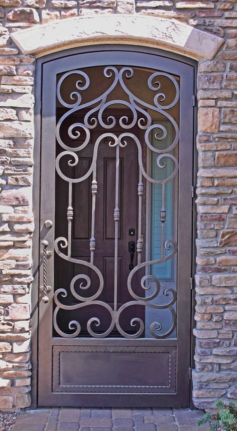 Metal Door Gate, Wrought Iron Security Doors, Wrought Iron Doors Front Entrances, Front Room Design, Iron Security Doors, Pintu Interior, Wrought Iron Garden Gates, Wrought Iron Front Door, Porte In Ferro