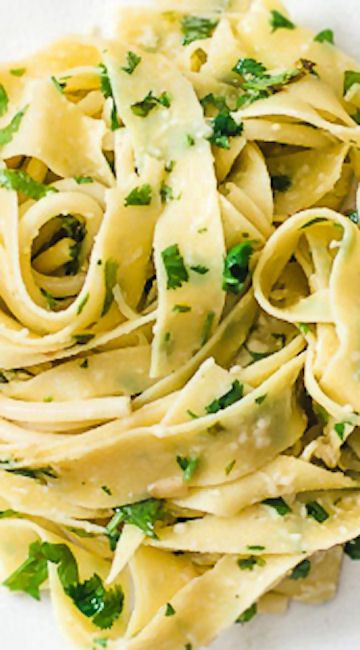 Lemon Cilantro Pasta Pasta With Cilantro, Cilantro Pasta, Lemon Pasta Salads, Flavored Yogurt, Healthy Main Course, Lemon Pasta Recipes, Cilantro Recipes, Cilantro Sauce, Simple Dinners