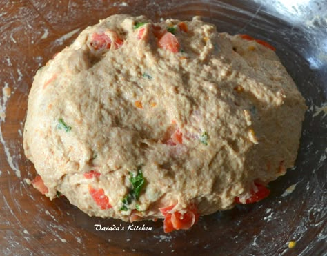 Basil Sourdough Bread, Sun Dried Tomato Sourdough Bread, Tomato Basil Sourdough Bread, Sundried Tomato Sourdough Bread, Sicilian Bread Recipe, Tomato Basil Bread, Biscuits Cinnamon Rolls, Rustic Loaf, Sourdough Discard Recipe