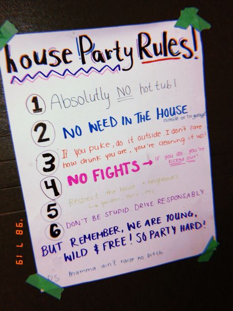 Rager Party Decorations, Birthday Rager Ideas, Rager Party Ideas, Frat Party Decorations, Sweet 16 House Party Ideas, Sweet 16 House Party, Frat House Aesthetic, Frat Party Ideas, College House Party Aesthetic